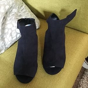 Navy Sandals with heel